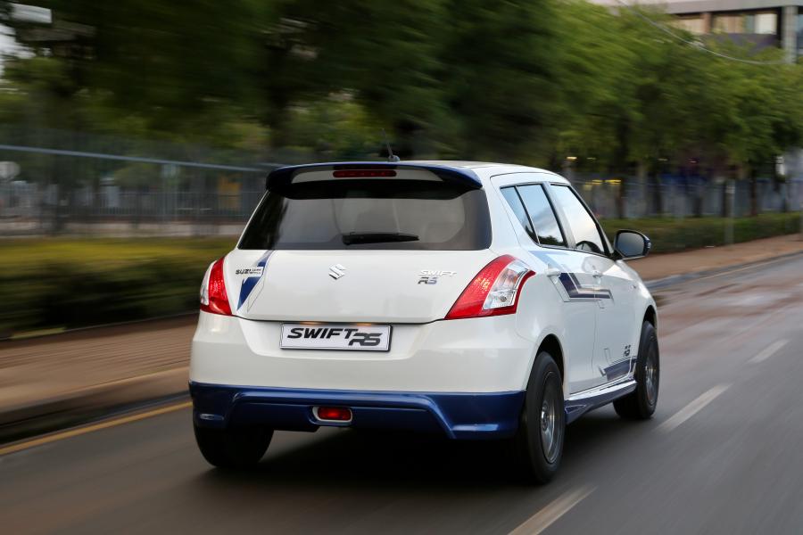  Suzuki Swift 1.2 RS 2017 года  (ZA) (фото 2 из 7)